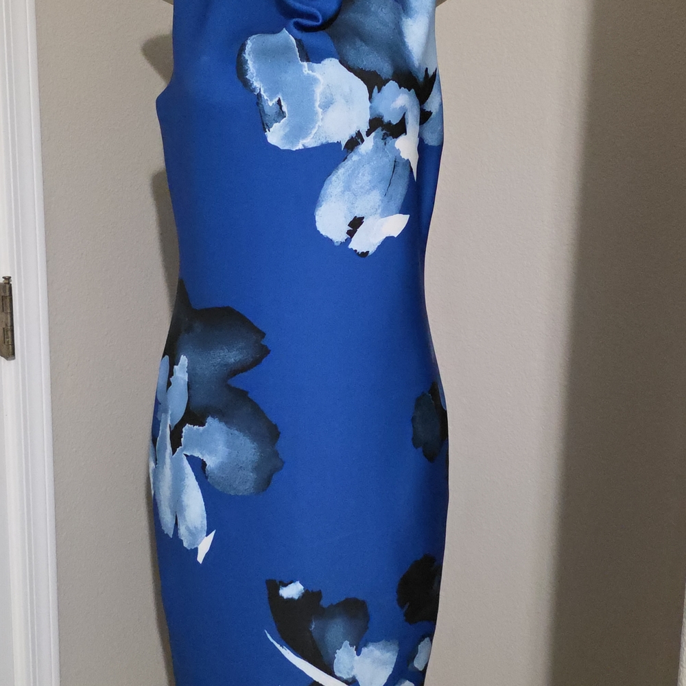 Halston Heritage NWT Blue and Black Floral Midi Dress Sz 10 Crbc
